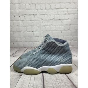 Jordan Horizon Air Jordan Wolf Grey Basketball Shoes Youth Size 7 / Women's 8.5